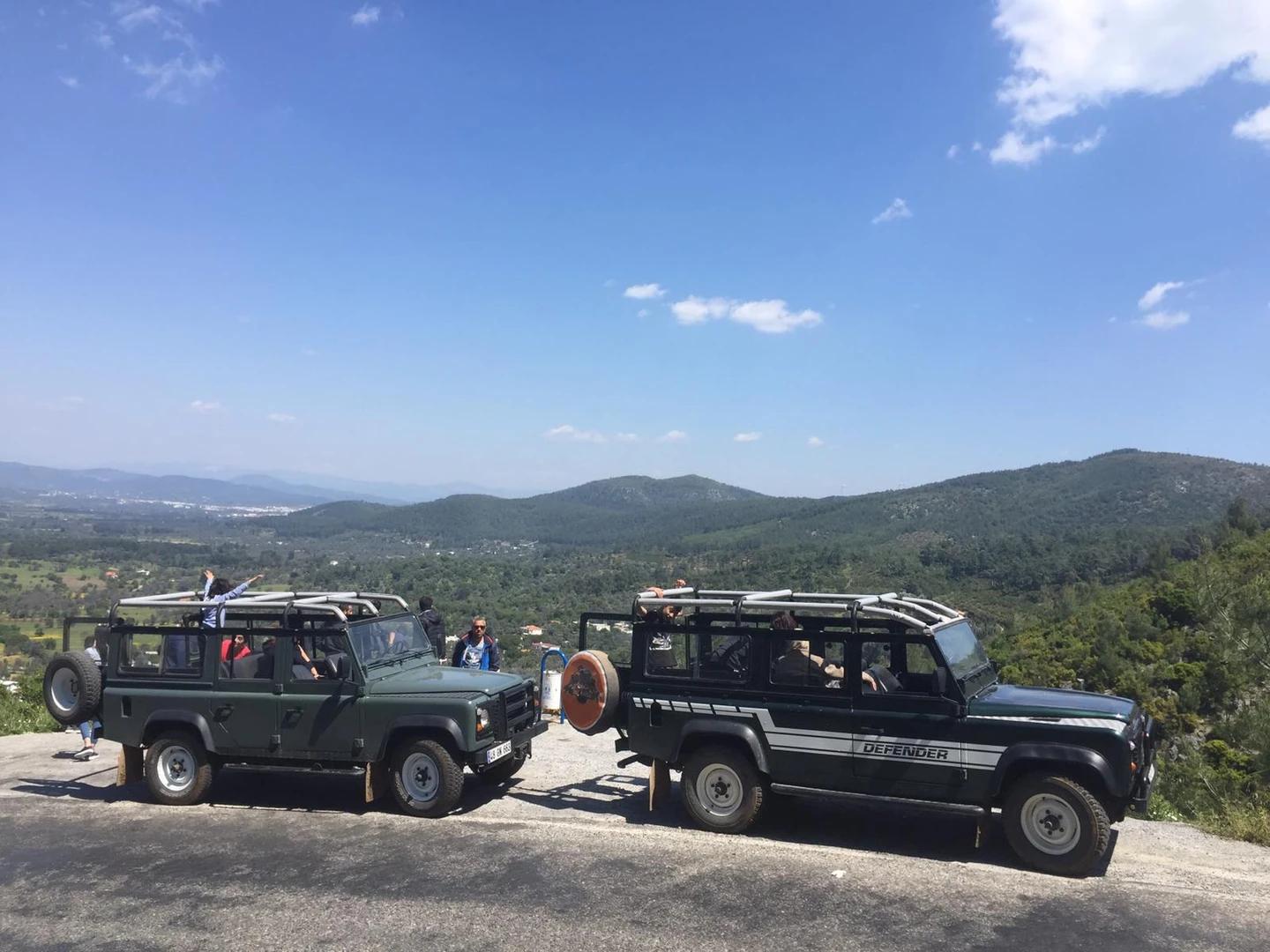 Jeep Safari - 4
